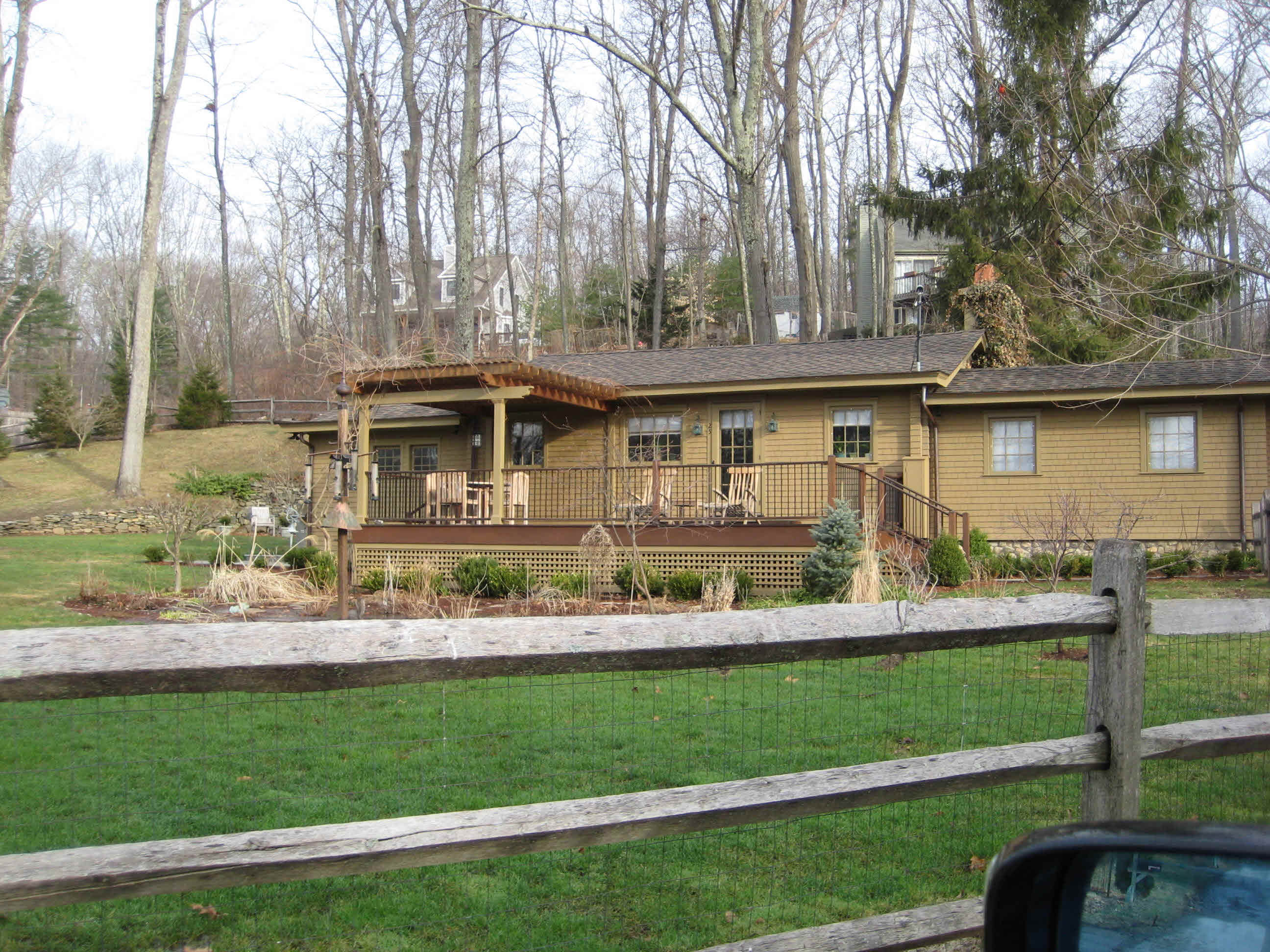 Building photograph for 25 WEST SHORE DR